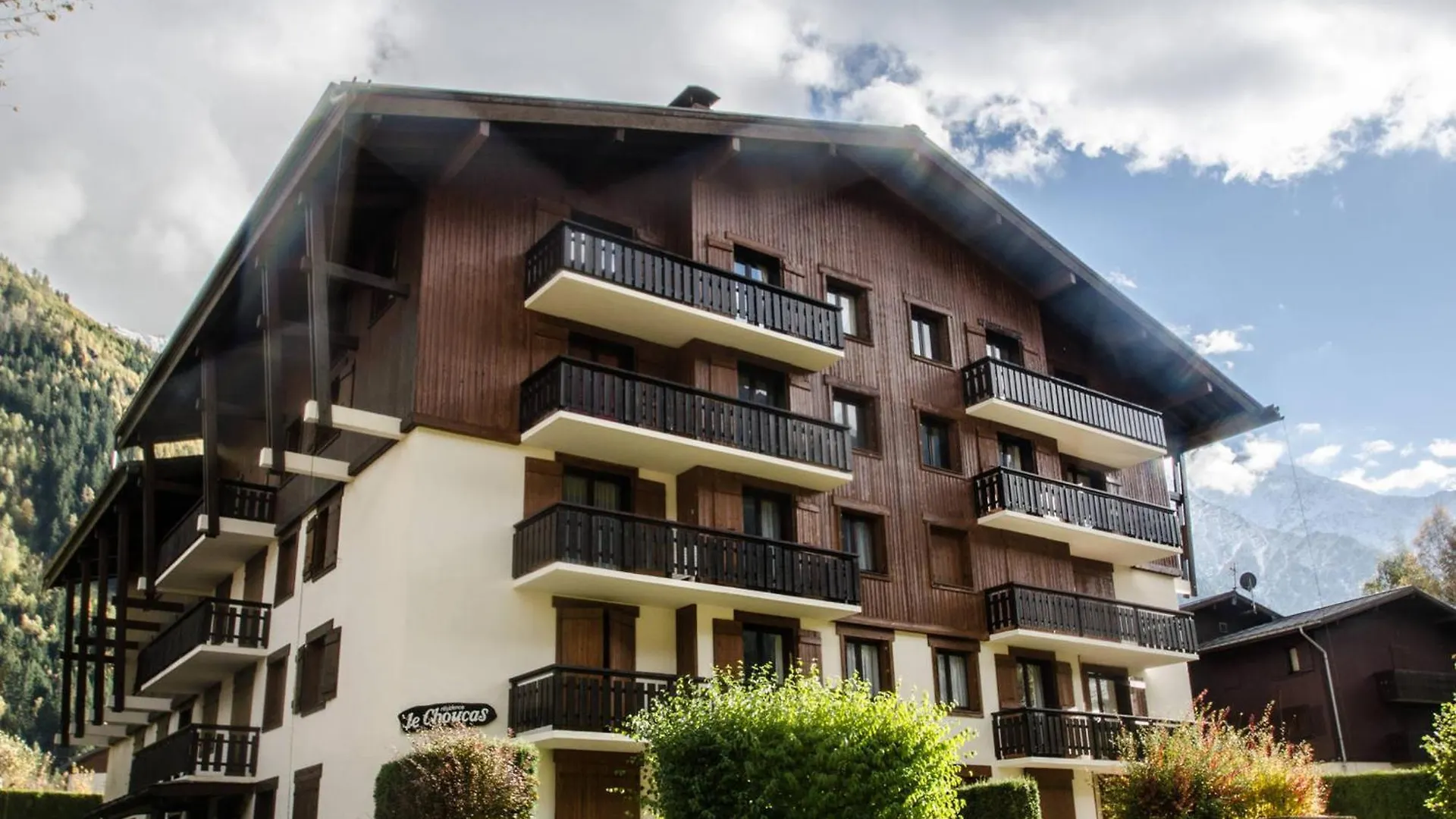 Appartement Avec Balcon, Parking Exterieur Et Wifi A Chamonix - Fr-1-343-245 Francia